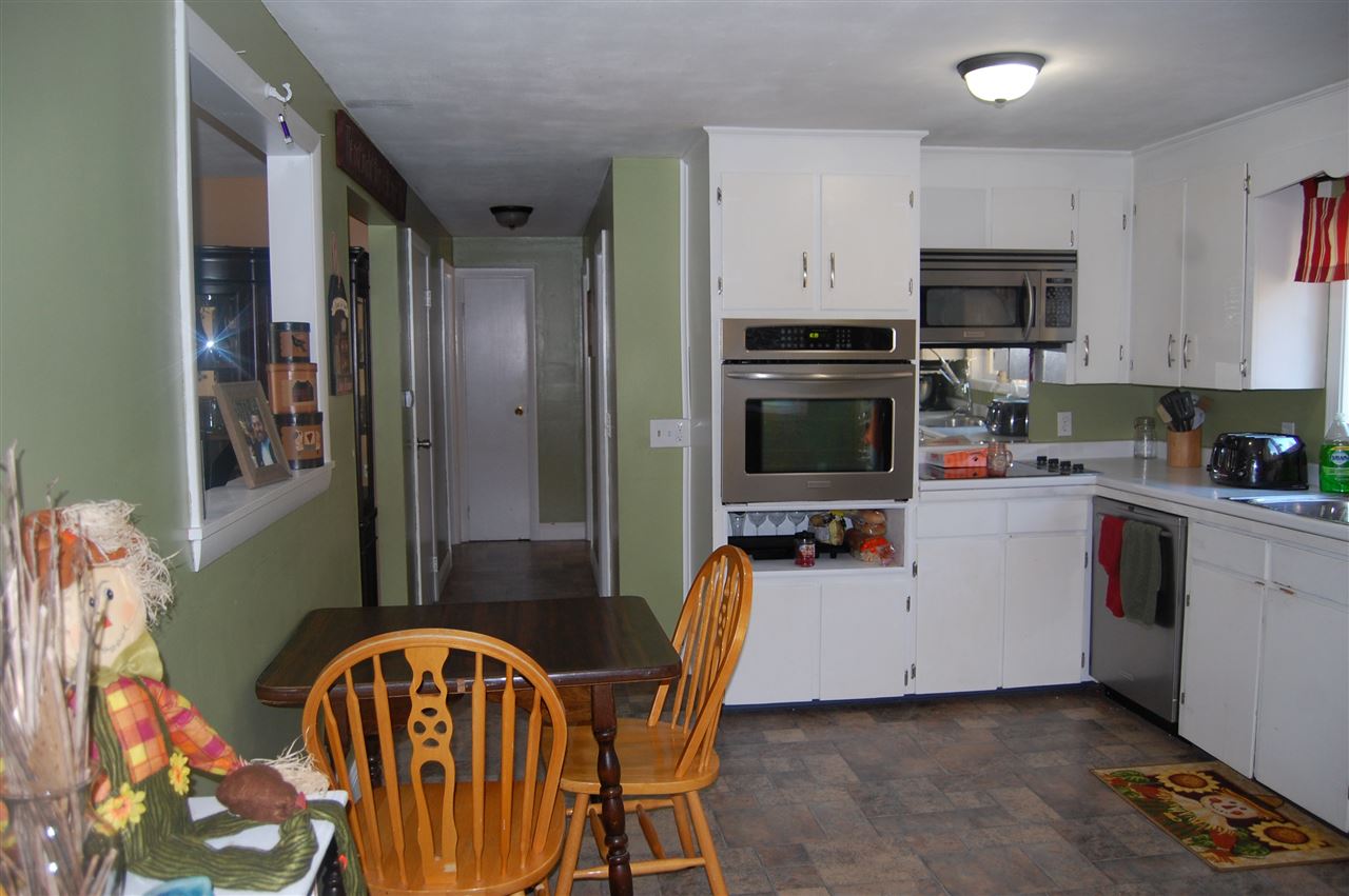 300 Old Dover Road Rochester, NH 03867 - Photo 2 of 14