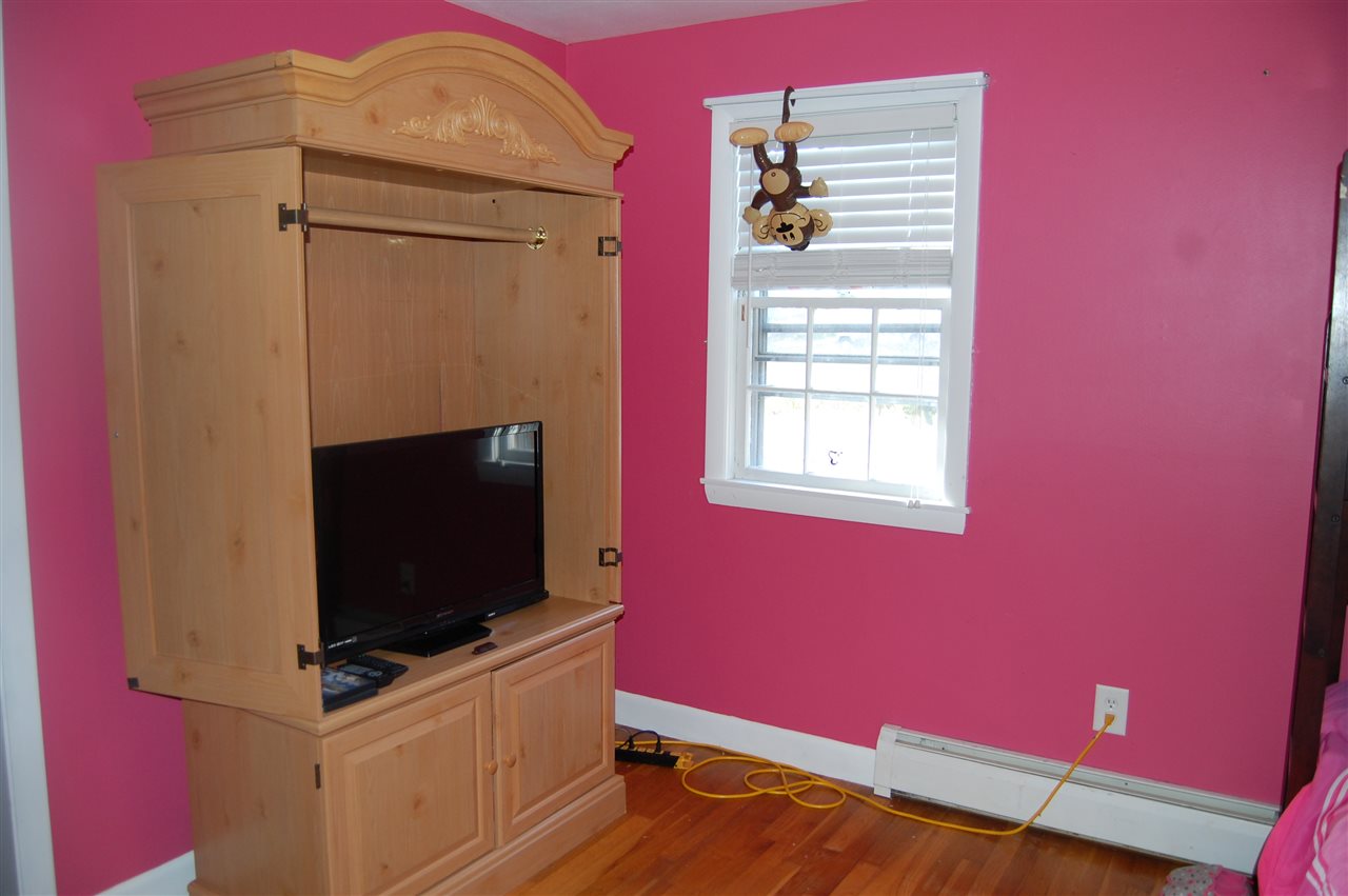 300 Old Dover Road Rochester, NH 03867 - Photo 8 of 14