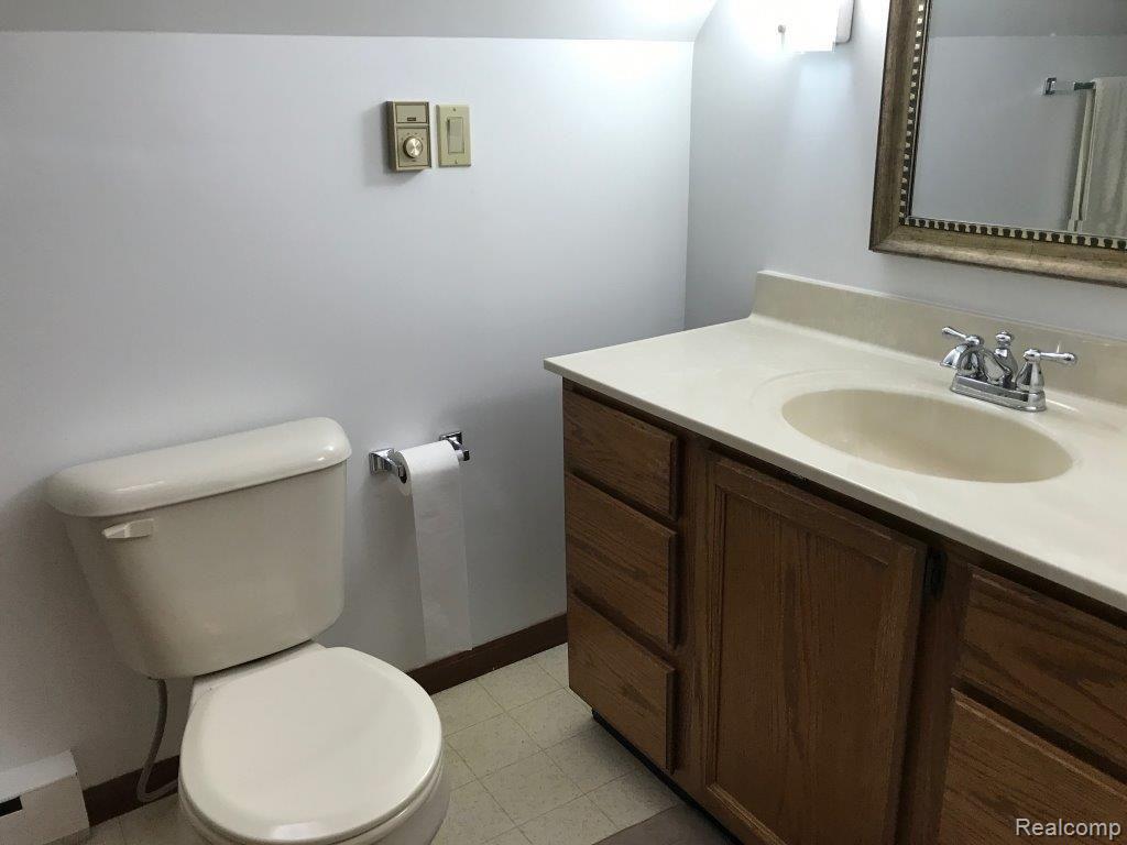 1604 Farnsworth Road Lapeer, MI 48446 - Photo 19 of 30 C4E512EC-C019-43D1-93A7-CB8CF745E2AD.JPG