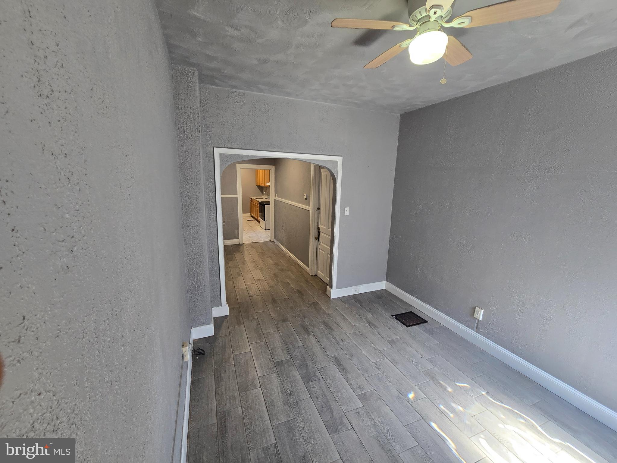 411 Cedar Street Reading, PA 19601 - Photo 3 of 25