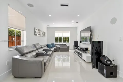 $1,230,000 | 2517 Southwest 148th Court, Miami, FL 33185