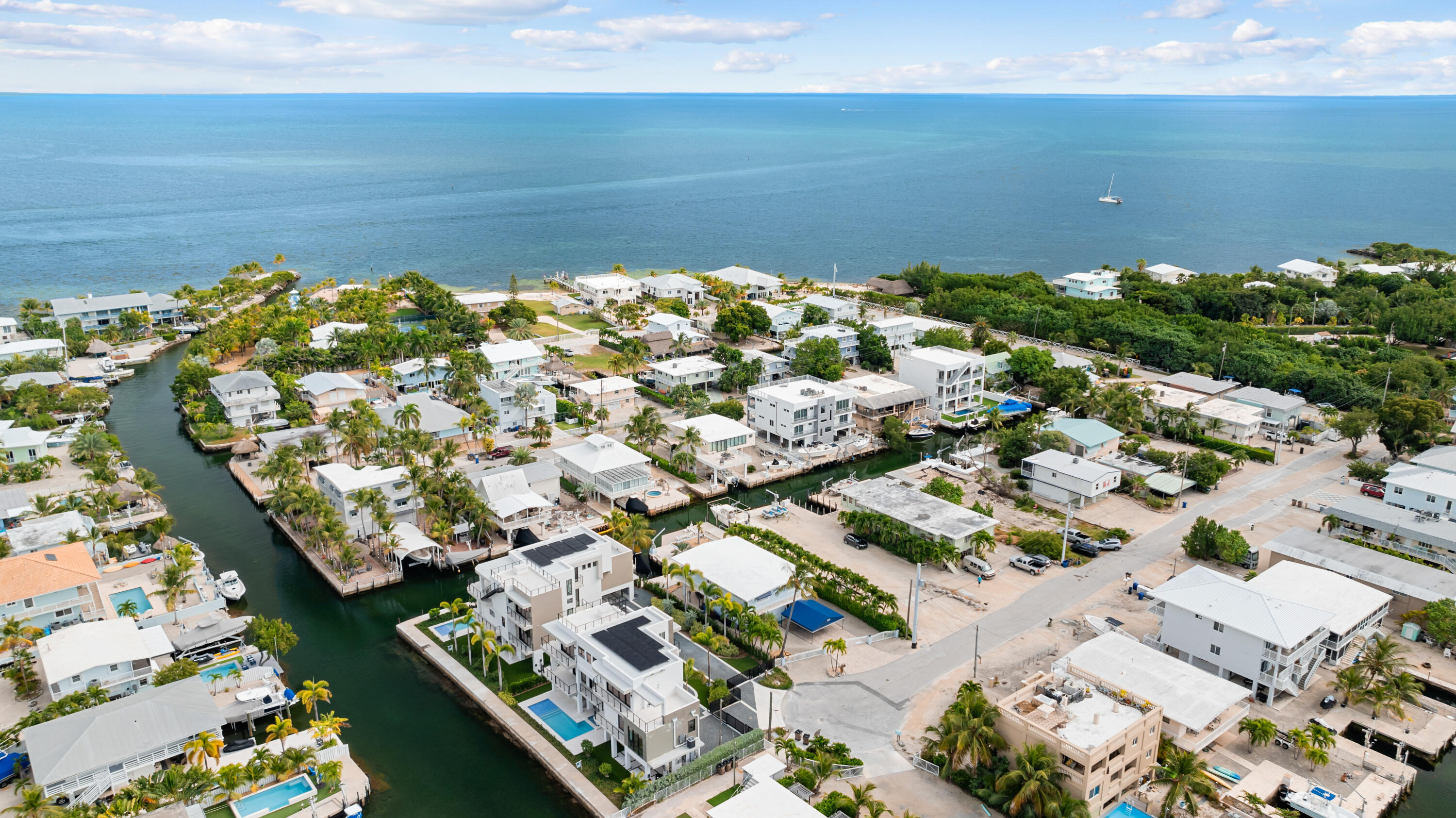 311 Buttonwood Circle Key Largo, FL 33037 - Photo 36 of 38