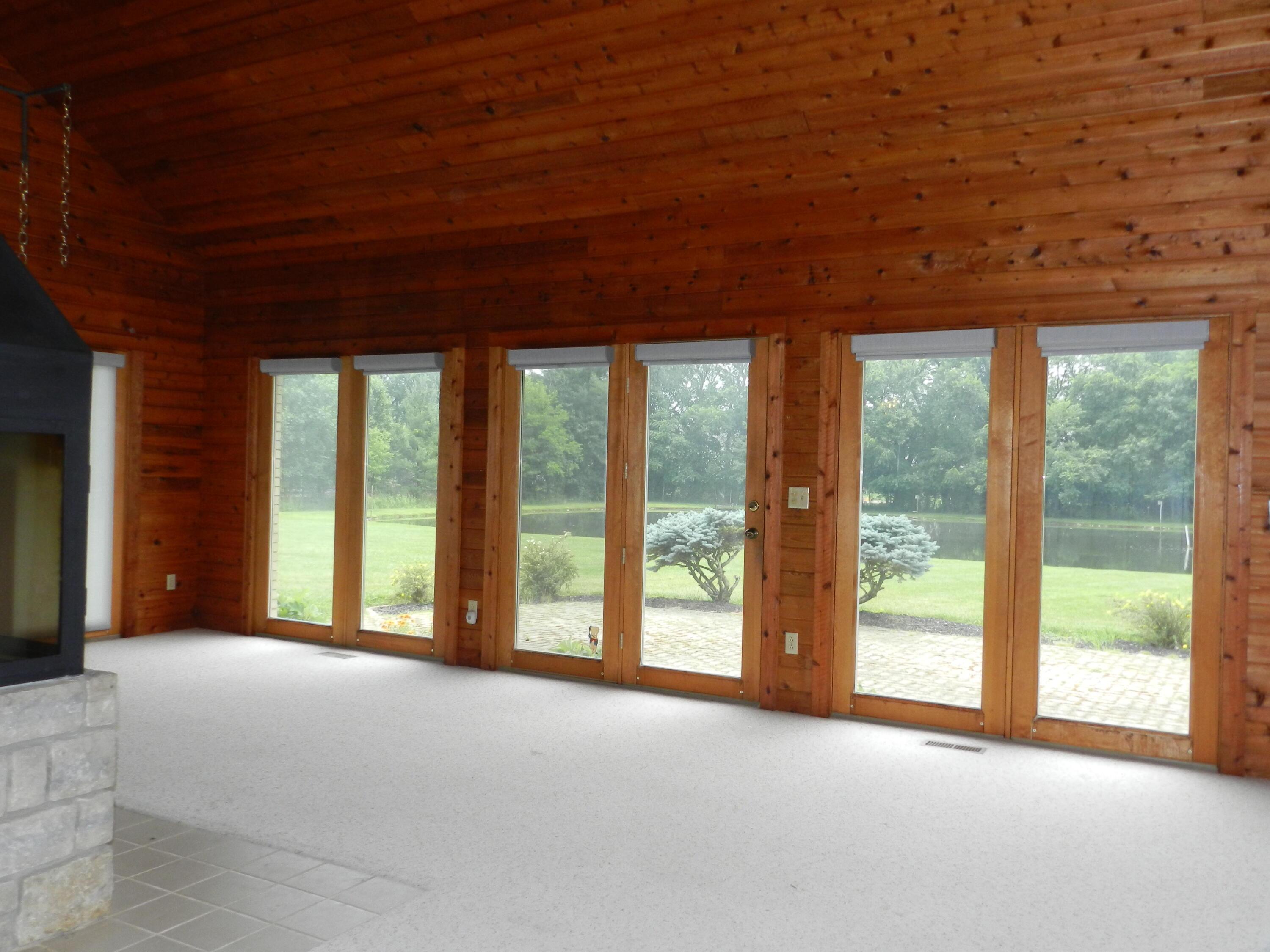 6621 Tussic St Road Westerville, OH 43082 - Photo 24 of 35 4 Season Room