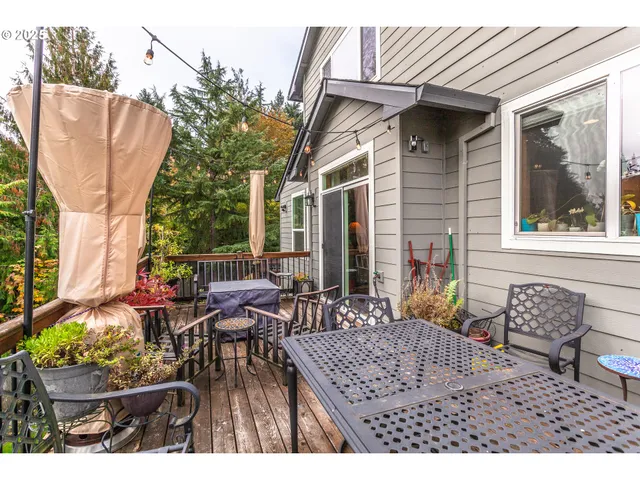 a view of outdoor space yard and patio