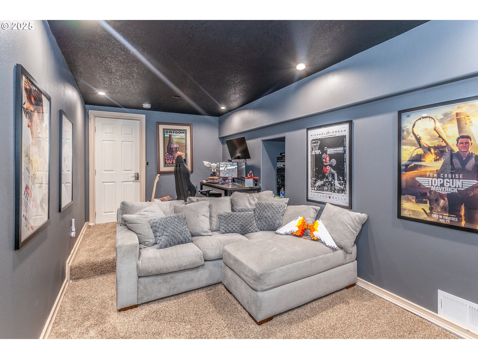 33102 Felisha Way Scappoose, OR 97056 - Photo 34 of 46 Media Room