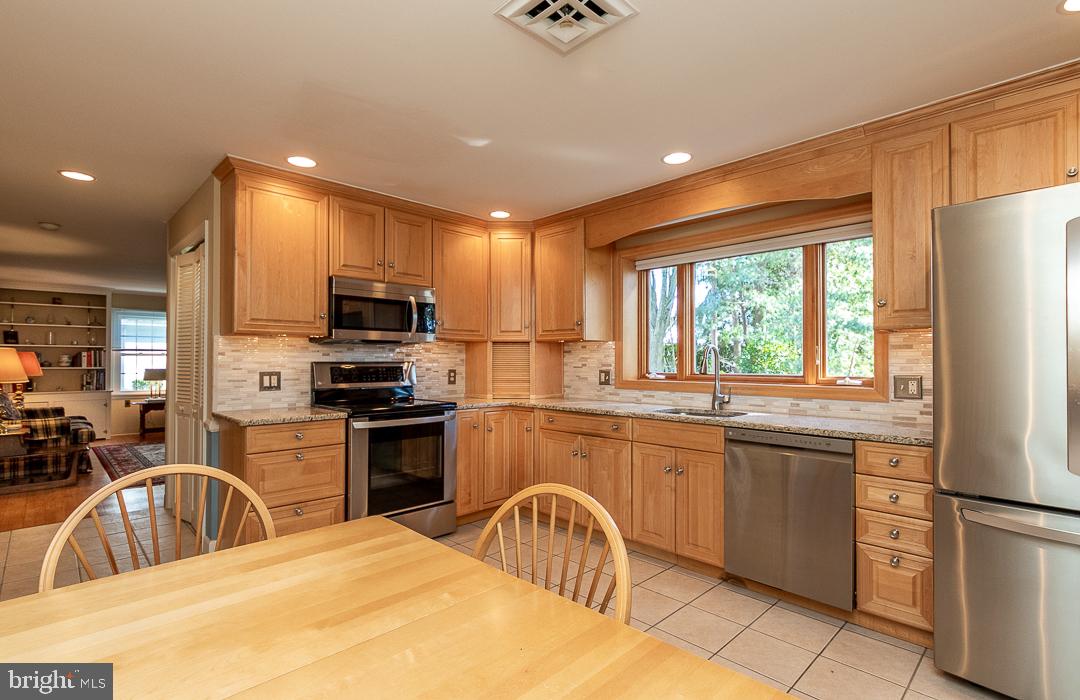 330 Spalding Road Wilmington, DE 19803 - Photo 6 of 22 Gallery Image 6
