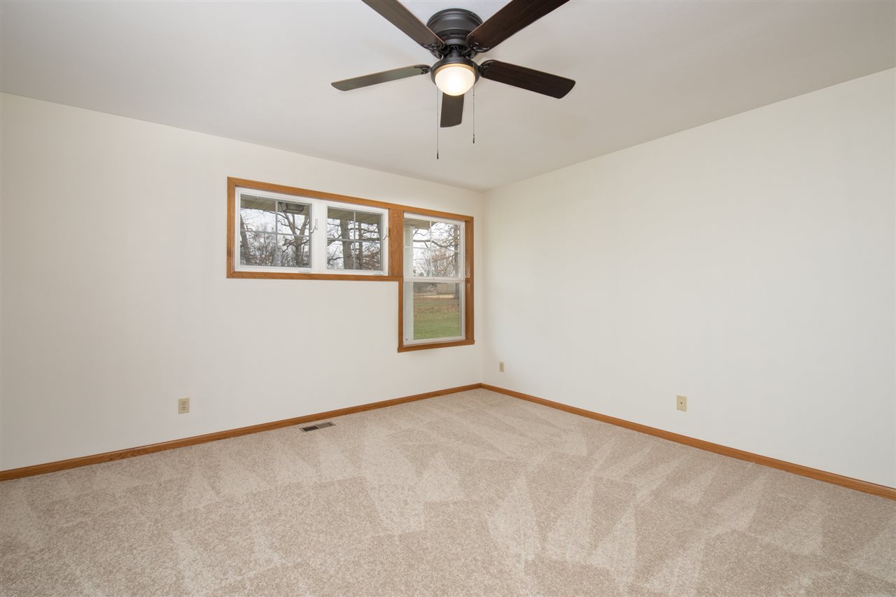 4807 North Wendorf Road Monroe Center, IL 61052 - Photo 13 of 29 Gallery Image 13