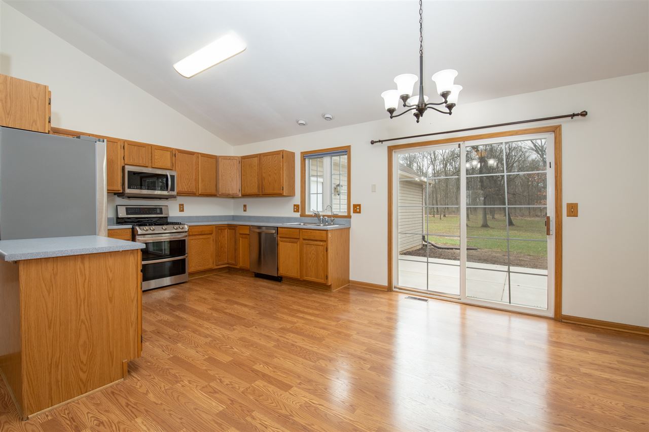 4807 North Wendorf Road Monroe Center, IL 61052 - Photo 9 of 29 Gallery Image 9