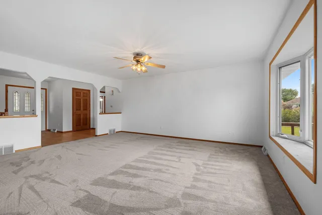 $424,900 | 33 North Ashland Avenue, Sturgeon Bay, WI 54235