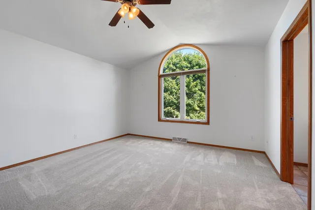 $424,900 | 33 North Ashland Avenue, Sturgeon Bay, WI 54235