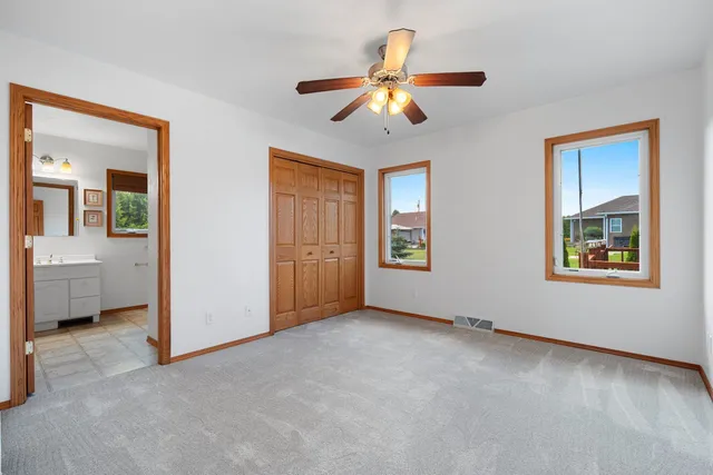 $424,900 | 33 North Ashland Avenue, Sturgeon Bay, WI 54235