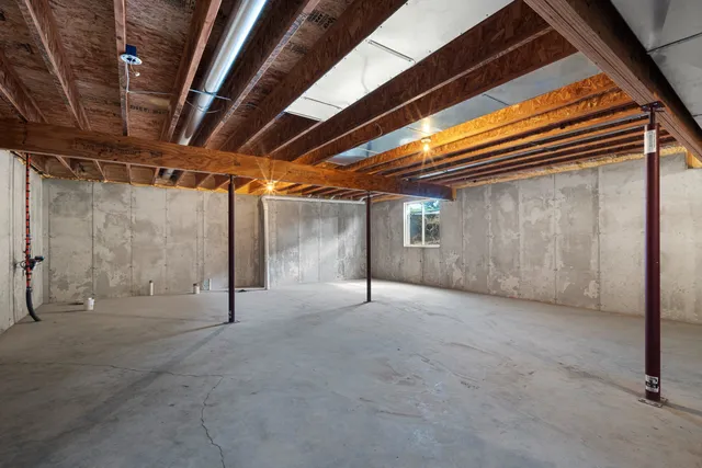 $424,900 | 33 North Ashland Avenue, Sturgeon Bay, WI 54235