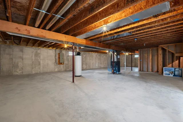 $424,900 | 33 North Ashland Avenue, Sturgeon Bay, WI 54235