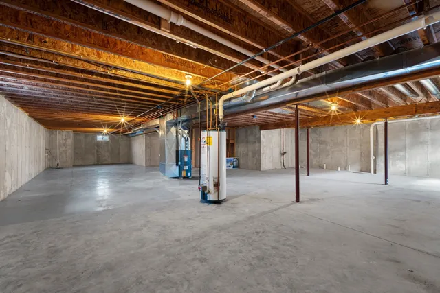 $424,900 | 33 North Ashland Avenue, Sturgeon Bay, WI 54235