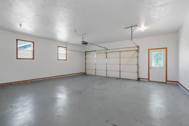 $424,900 | 33 North Ashland Avenue, Sturgeon Bay, WI 54235