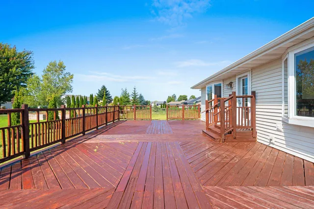 $424,900 | 33 North Ashland Avenue, Sturgeon Bay, WI 54235