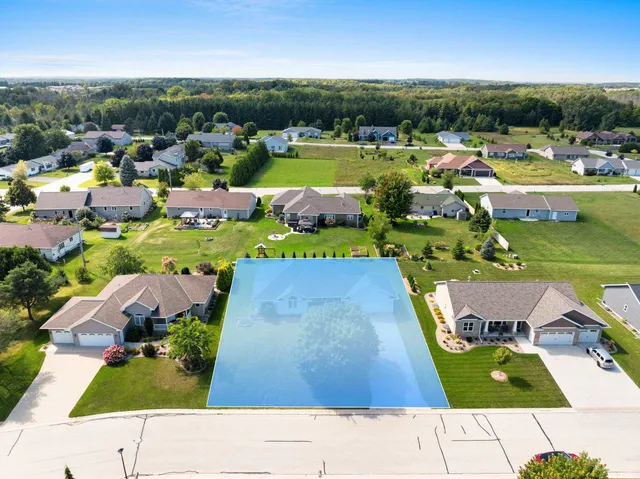 $424,900 | 33 North Ashland Avenue, Sturgeon Bay, WI 54235