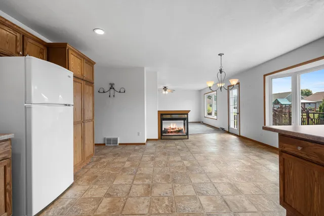 $424,900 | 33 North Ashland Avenue, Sturgeon Bay, WI 54235