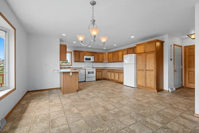 $424,900 | 33 North Ashland Avenue, Sturgeon Bay, WI 54235