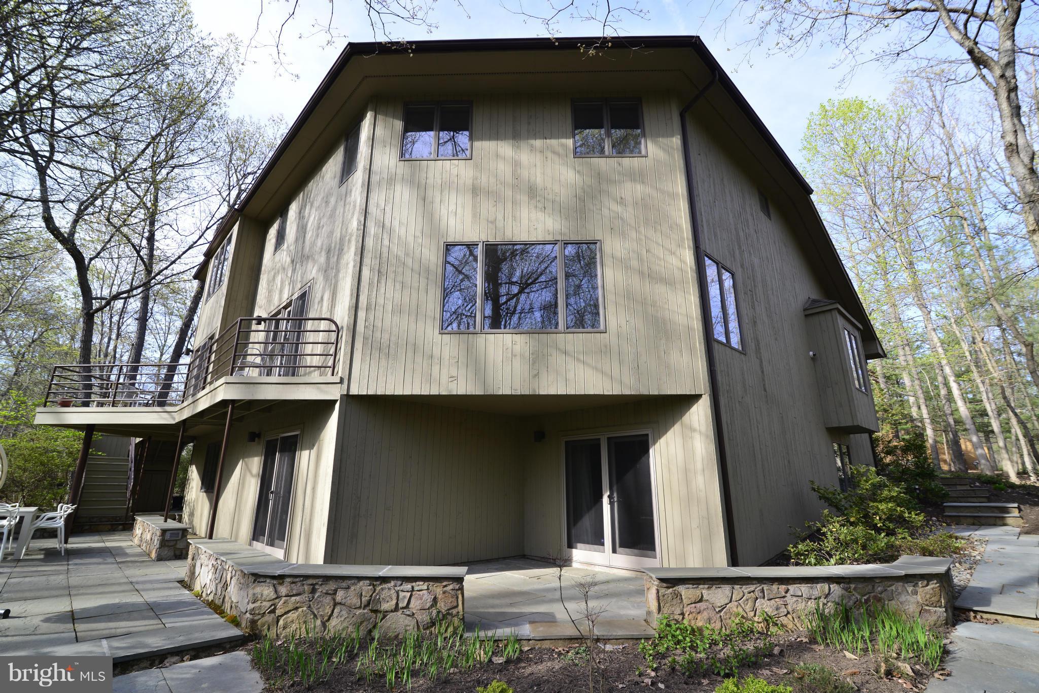 1596 North Village Road Reston, VA 20194 - Photo 2 of 29 Exterior (Rear)