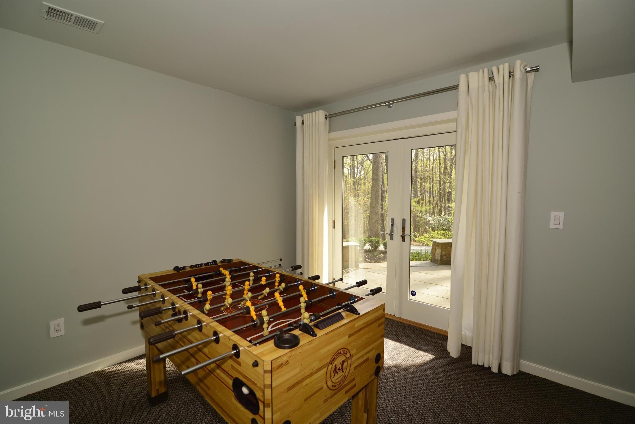 1596 North Village Road Reston, VA 20194 - Photo 26 of 29 Gaming Area