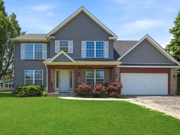 $449,900 | 225 Parkside Lane, Oswego, IL 60543