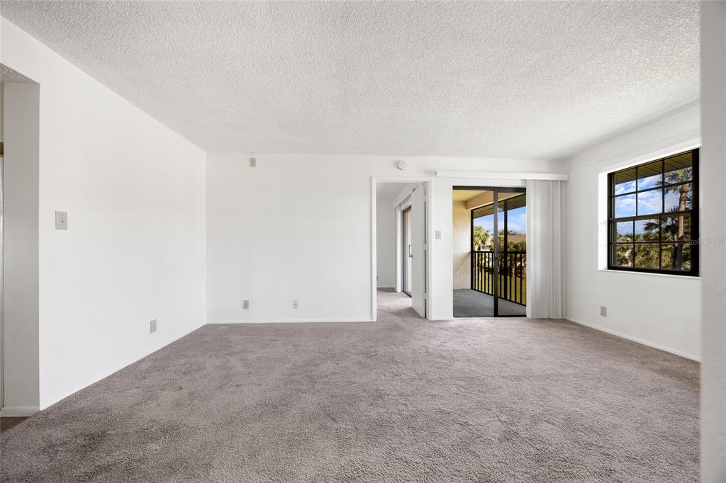 19505 Quesada Avenue, Unit EE204 Port Charlotte, FL 33948 - Photo 4 of 32