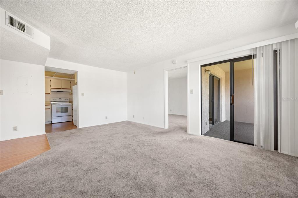 19505 Quesada Avenue, Unit EE204 Port Charlotte, FL 33948 - Photo 5 of 32