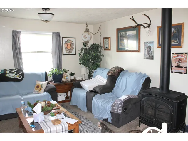 $89,000 | 831 Place Street, Baker City, OR 97814