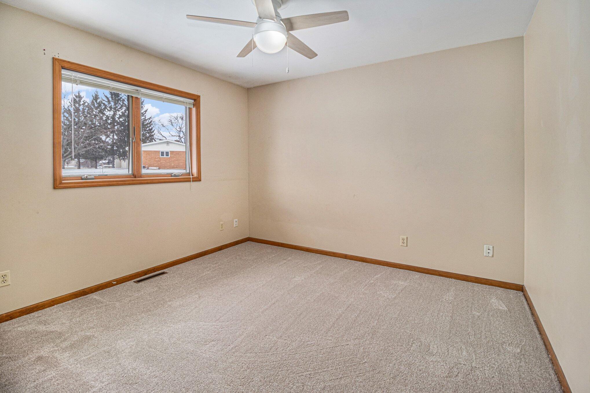 9082 Dallas Place Crown Point, IN 46307 - Photo 11 of 20 an empty room with a window