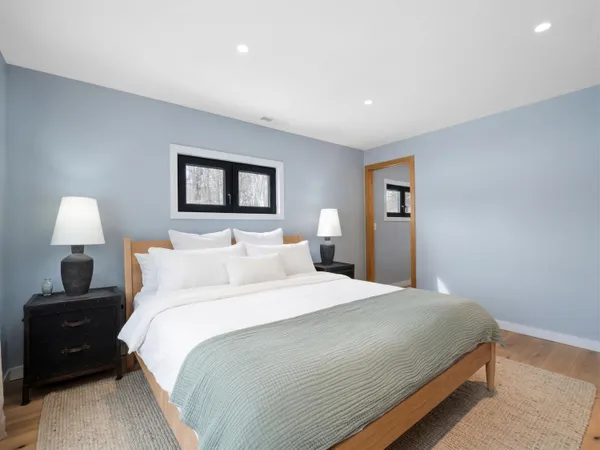 $1,380,000 | 533 Highway 135, Monmouth, ME 04259