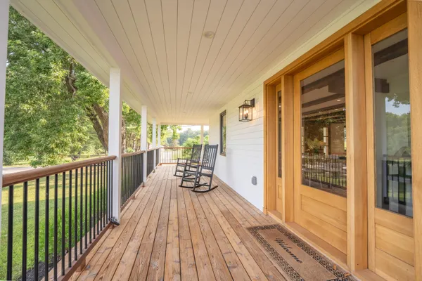 $1,380,000 | 533 Highway 135, Monmouth, ME 04259