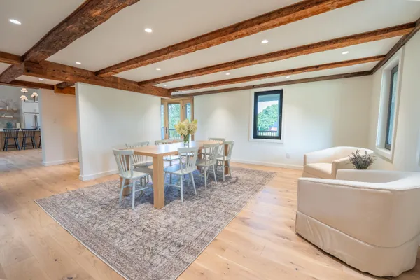 $1,380,000 | 533 Highway 135, Monmouth, ME 04259