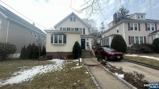 $2,650 | 156 Hudson Avenue, Ridgefield Park, NJ 07660