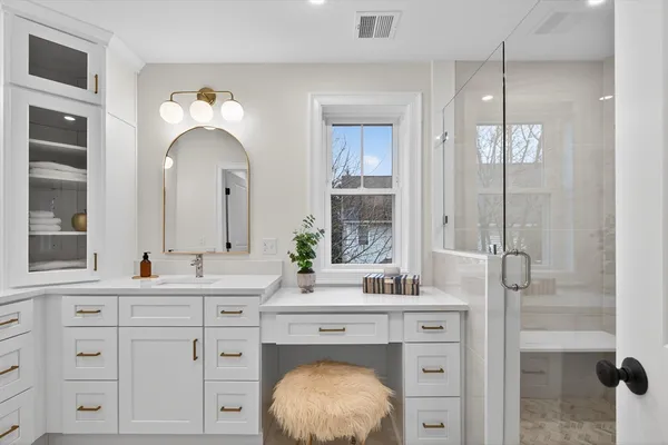 $1,495,900 | 8 Dobbins Street, Waltham, MA 02451