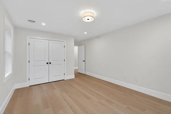 $1,495,900 | 8 Dobbins Street, Waltham, MA 02451