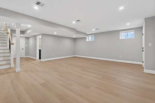 $1,495,900 | 8 Dobbins Street, Waltham, MA 02451