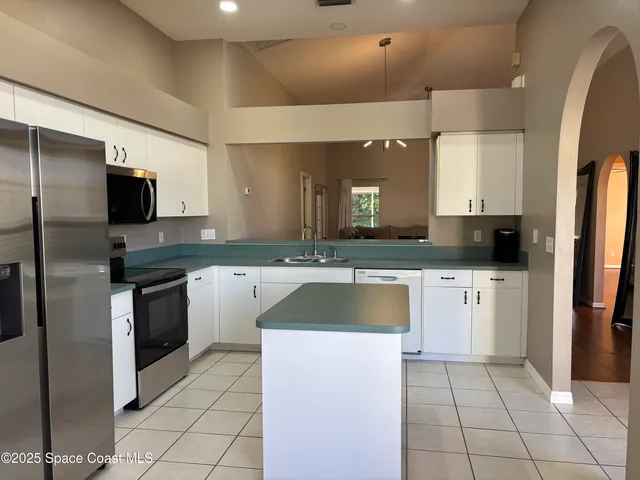 $2,000 | 2346 White Sands Court Northeast, Palm Bay, FL 32905