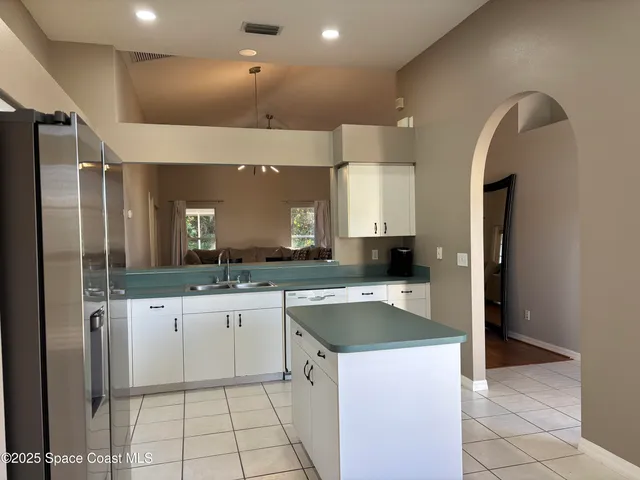 $2,000 | 2346 White Sands Court Northeast, Palm Bay, FL 32905