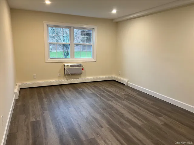 $475,000 | 43 Springwood Drive, North Babylon, NY 11703