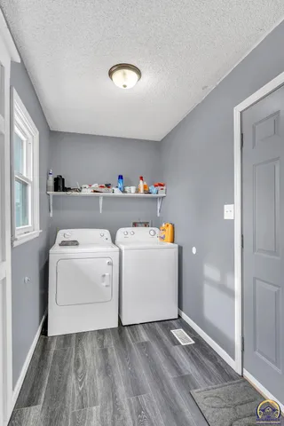 $315,000 | 2205 Northwest Kendall Drive, Topeka, KS 66618