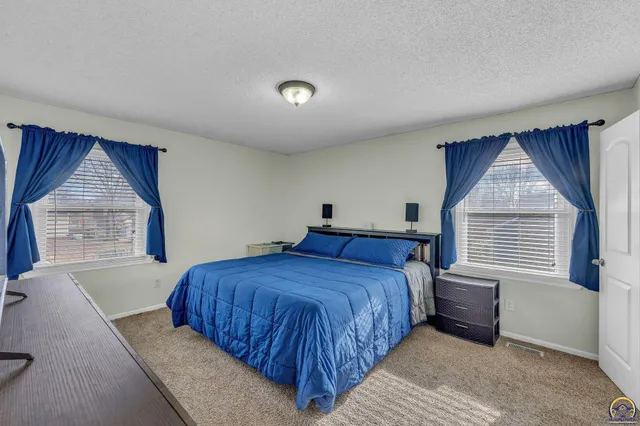 $315,000 | 2205 Northwest Kendall Drive, Topeka, KS 66618