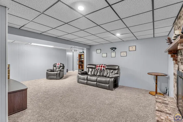 $315,000 | 2205 Northwest Kendall Drive, Topeka, KS 66618