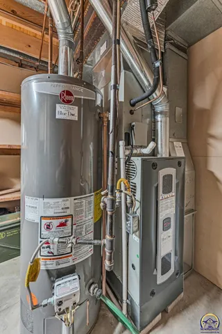 $315,000 | 2205 Northwest Kendall Drive, Topeka, KS 66618