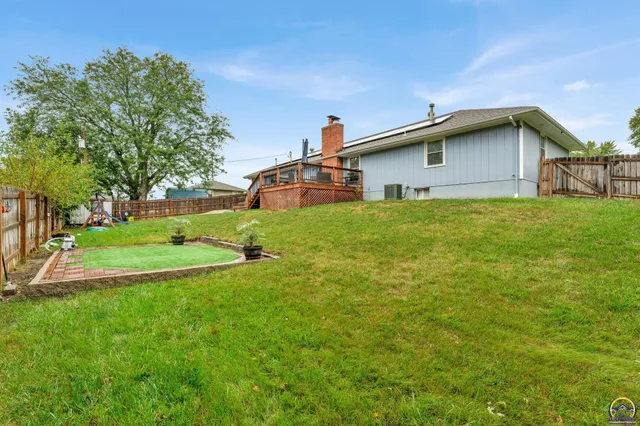 $315,000 | 2205 Northwest Kendall Drive, Topeka, KS 66618