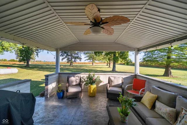 $375,000 | 14290 West Co Road 500 North, Yorktown, IN 47396