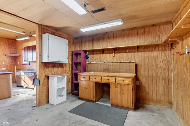 $375,000 | 14290 West Co Road 500 North, Yorktown, IN 47396