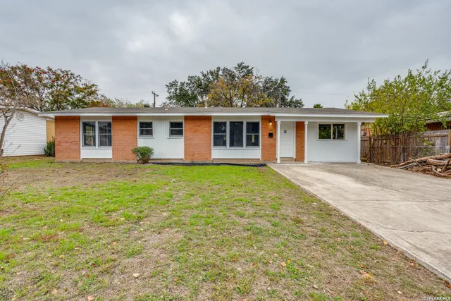 $1,750 | 322 Kate Schenck Avenue, San Antonio, TX 78223