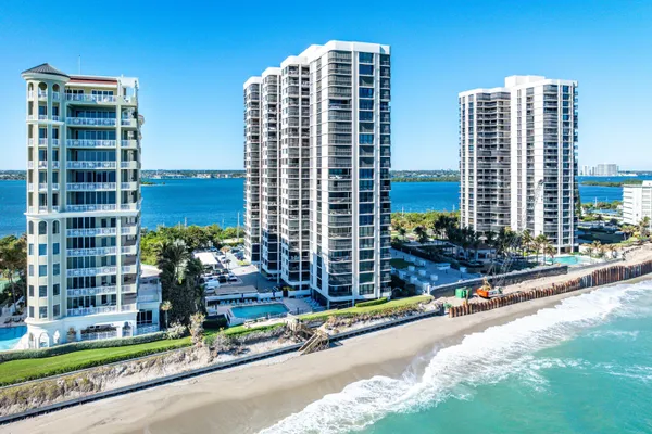 $6,500 | 5380 North Ocean Drive, Unit 6C, Riviera Beach, FL 33404