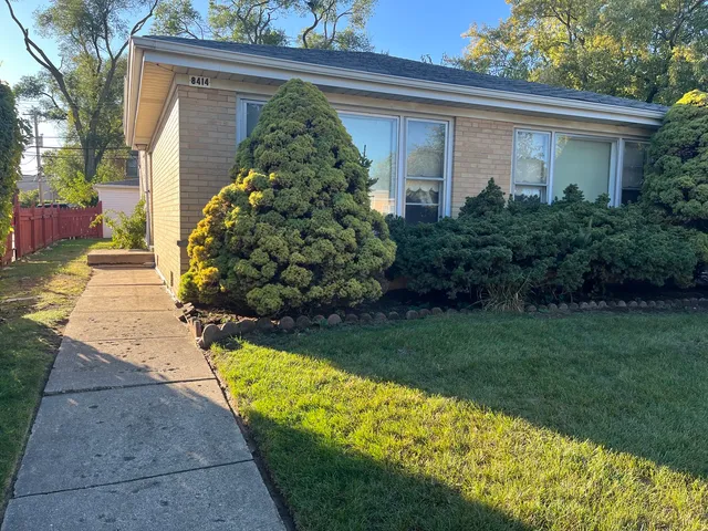$374,900 | 8414 Crawford Avenue, Skokie, IL 60076